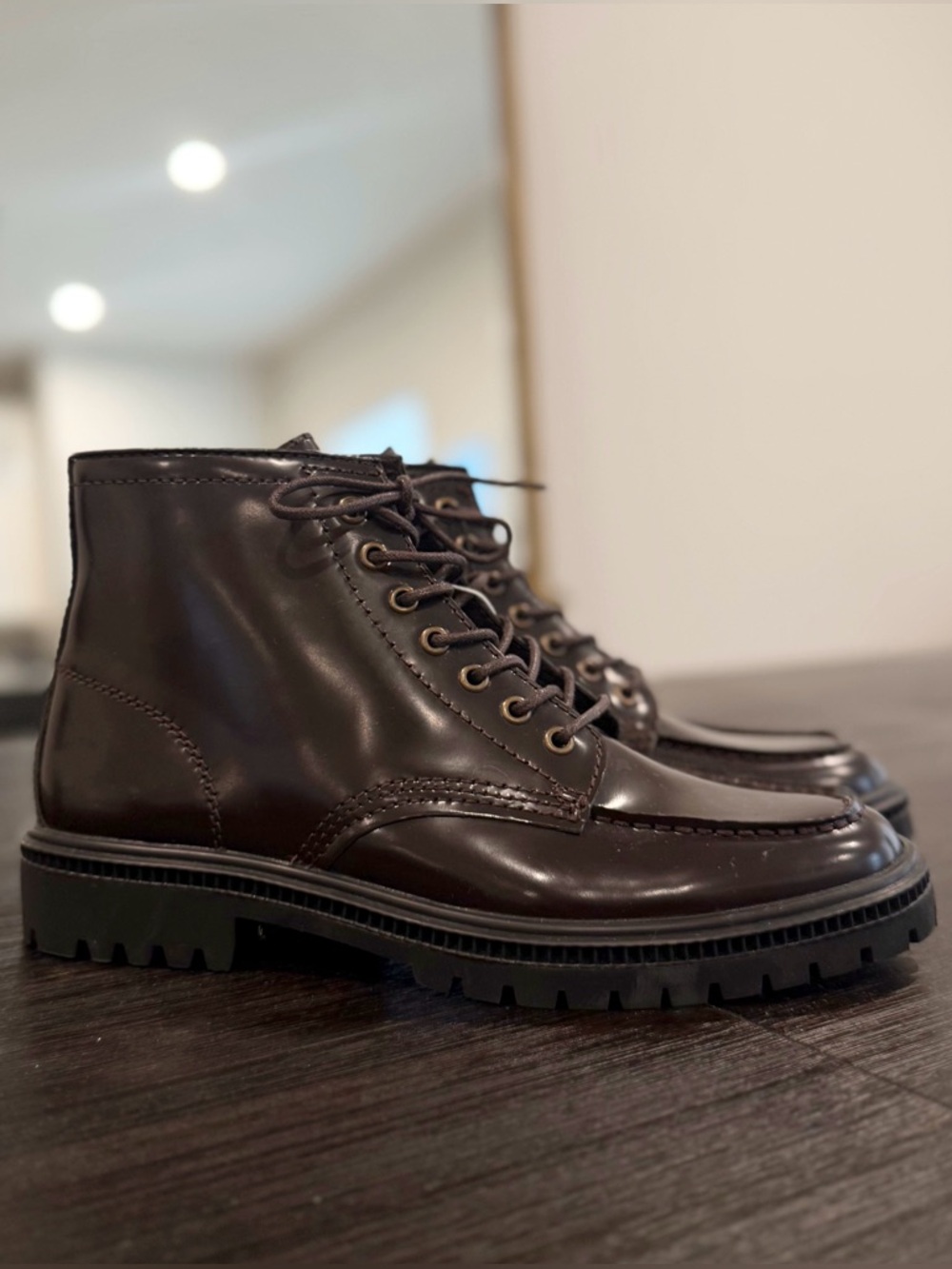 NWT Express Dark Burgandy Brown Leather Chukka Lace-Up Boots